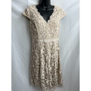 Adrianna Papell Ivory Cream Lace Overlay Cocktail Dress Wedding Guest Size 4